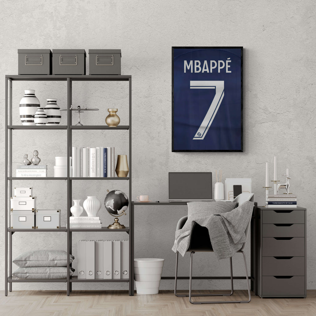 Kylian Mbappe | Posters | Muurdecoratie Voetbal | Wanddecoratie Sport | Dynamisch | Levendige Kleuren | Hoge Kwaliteit | Perfect voor Woonkamer of Sportruimte