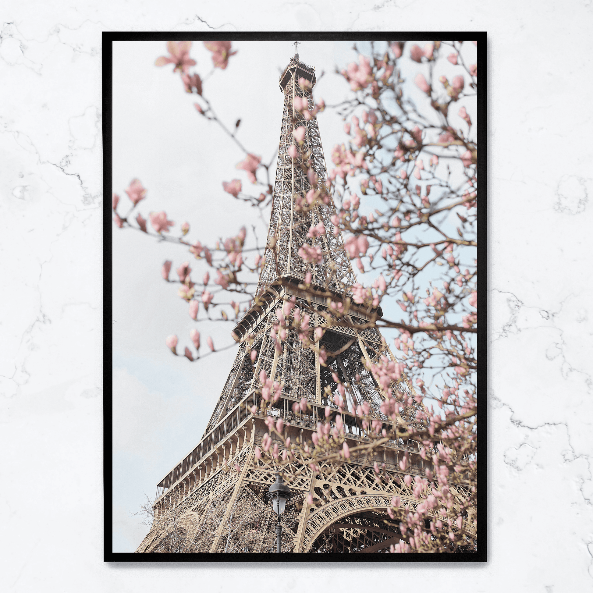 Eiffel Tower with Flowers poster | Muurdecoratie | Wanddecoratie kunst | Artistiek bloemen ontwerp