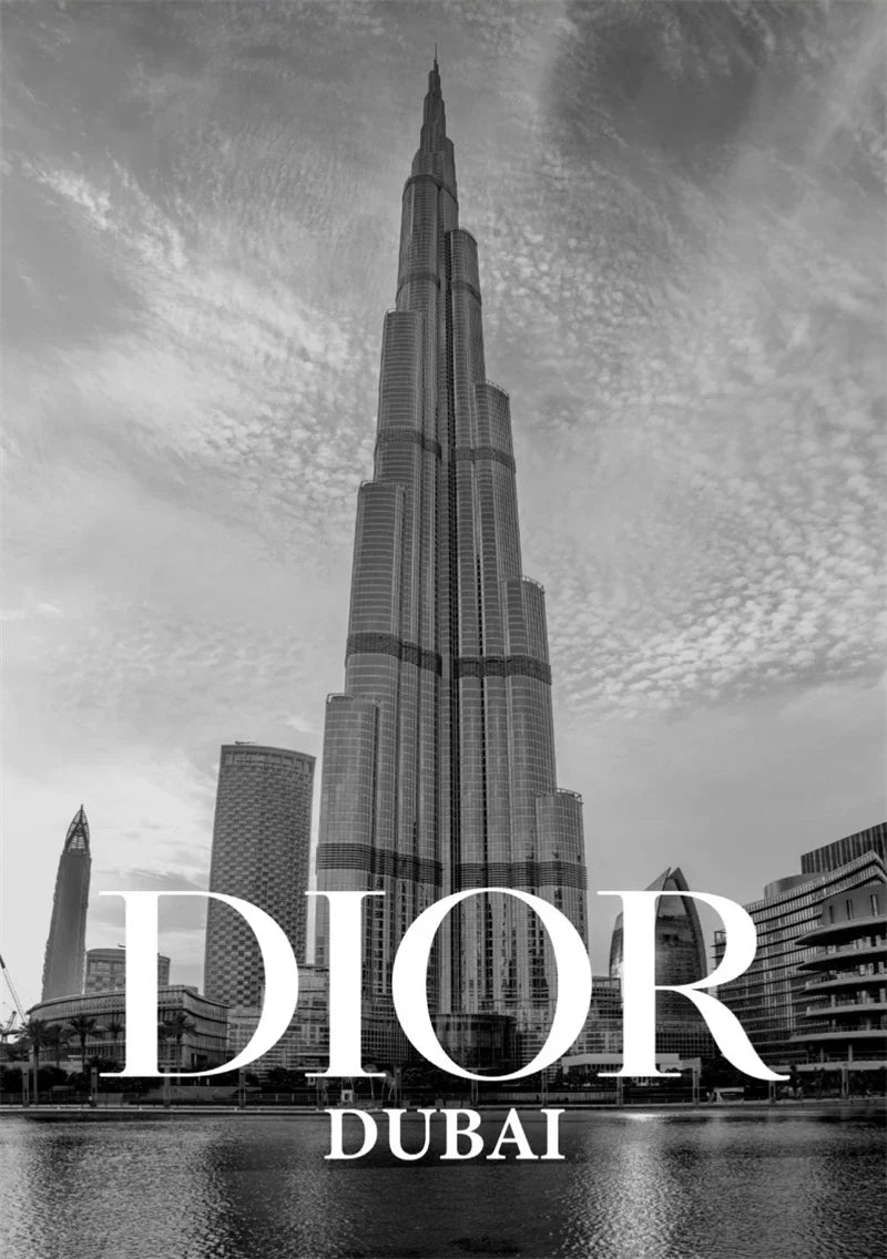Dior Dubai | Muurdecoratie | Luxe Mode in de Stad van Innovatie | Wanddecoratie met Moderne Flair