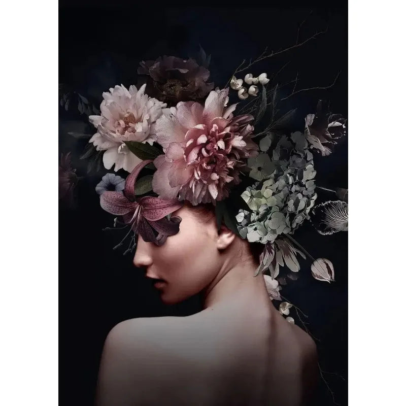 Vintage Flower Heads | Wanddecoratie Bloemen Vrouw | Muurdecoratie Flora | Ephemeral Beauty Poster in Middernacht Tuin