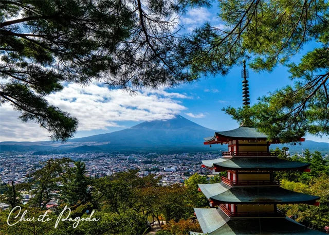 Chureito Pagoda Poster | Muurdecoratie Tokyo | Traditionele Japanse Architectuur | Wanddecoratie Historische Plaatsen | Kunst aan de muur