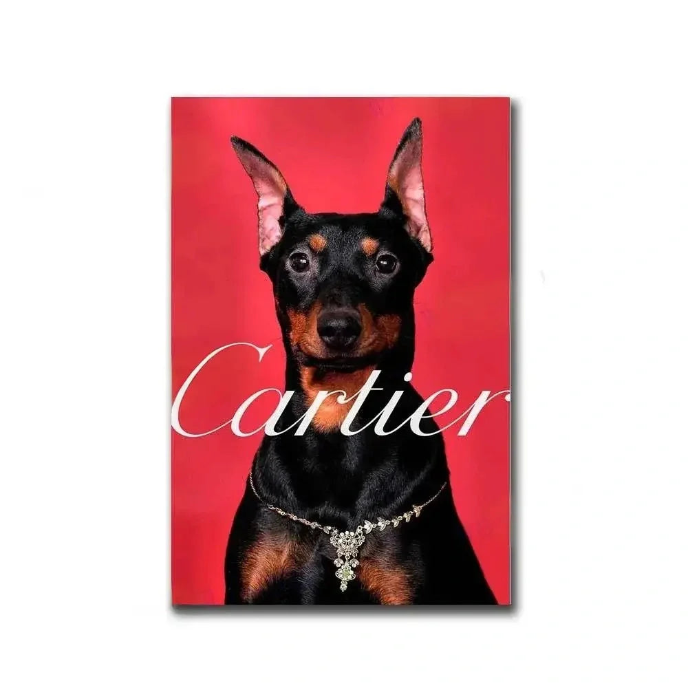 Cartier Photoshoot Poster | Dachshund Muurdecoratie | Rode Silhouetten | Skylines van Parijs | Fashion Legende Tribute
