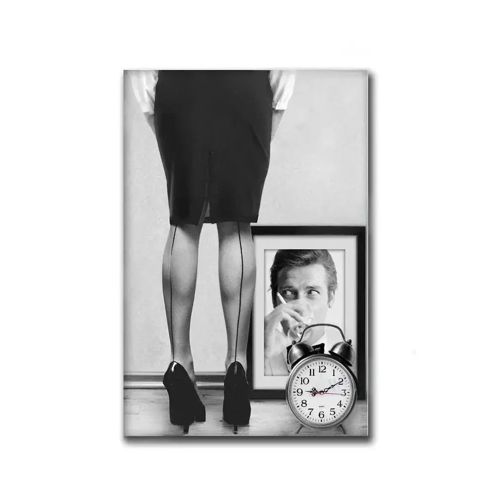 Female Mystique Poster | Roger Moore Wanddecoratie | Silhouettes en Skylines Muurdecoratie | Shopping in Paris | Tribute aan Mode Iconen Decoratief Schilderijen Kunst