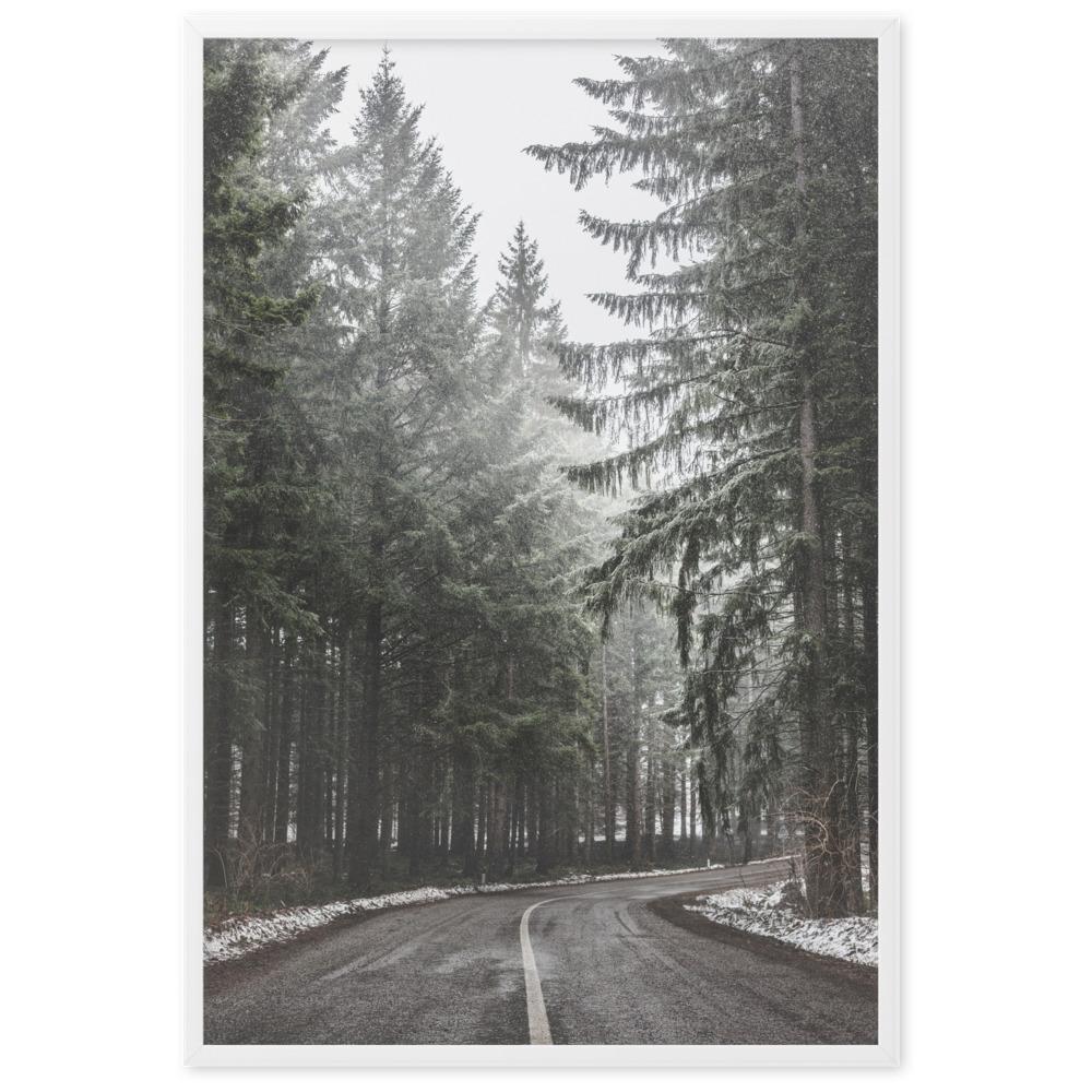 Winter Mountain Road Poster | Muurdecoratie | Landschap Inspiratie | Schilderijen | Naturel Wanddecoratie | Winter Wonderland | Reizen Inspiratie | Premium Print